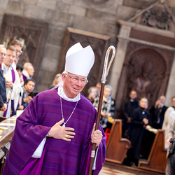 Stephansdom: Österreich nahm Abschied von Papst Franziskus