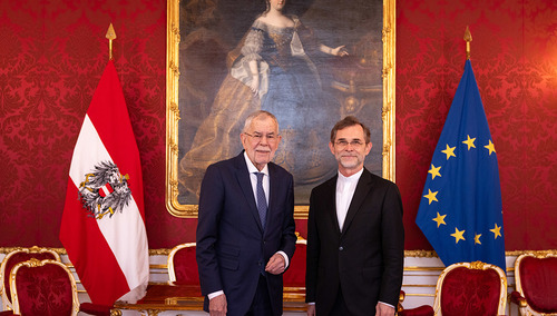Erzbischof Grünwidl bei Bundespräsident Van der Bellen / Peter Lechner Erzbischof Grünwidl bei Bundespräsident Van der Bellen